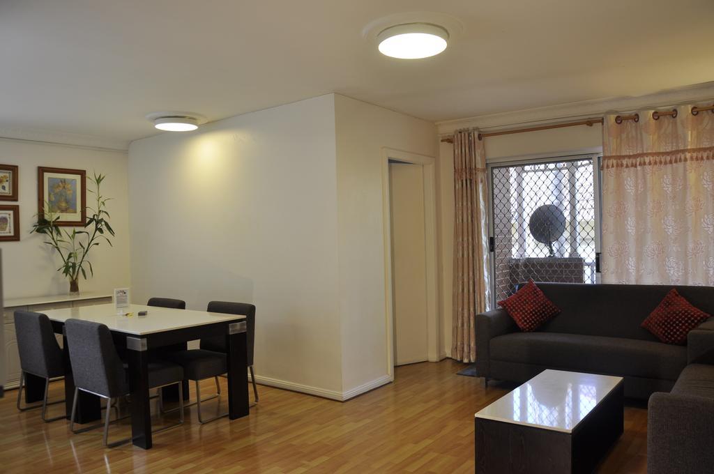 230M Hurstville Station Apartment Sydney Esterno foto